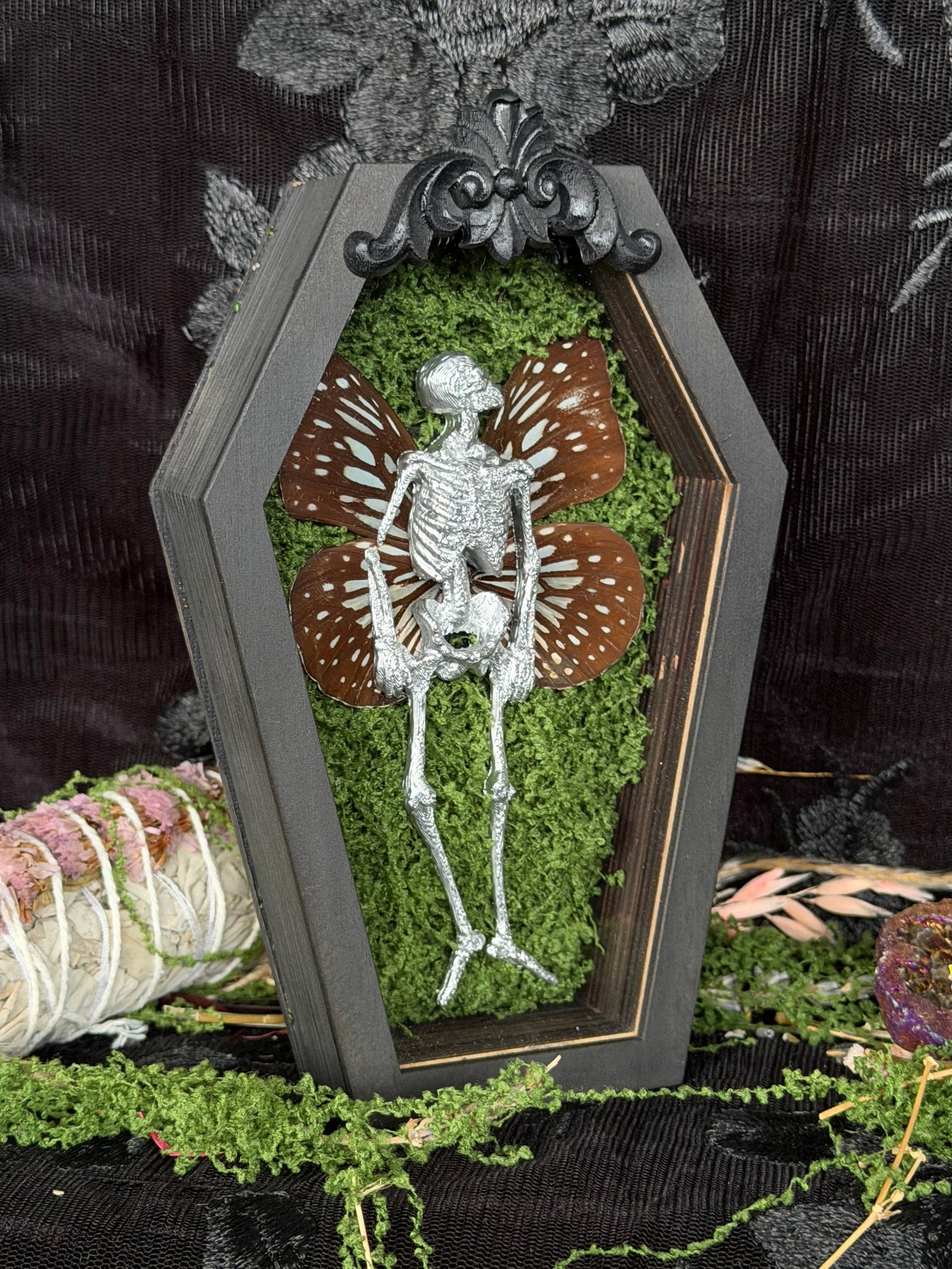 WILLOW FAIRY - Mother of Hades Dead Fairy Coffin Frame