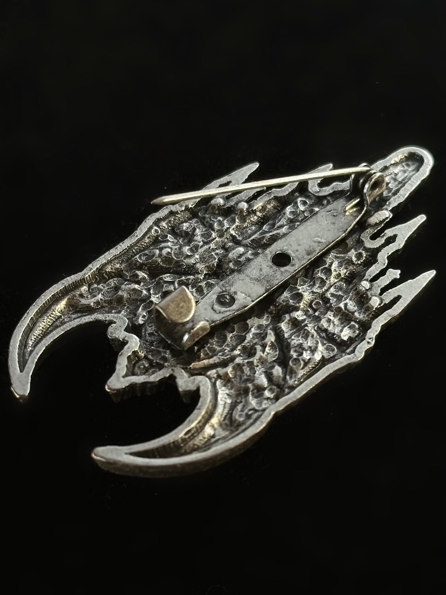 CATHEDRAL WINDOW - Mother of Hades Romantacy Bow & Brooch