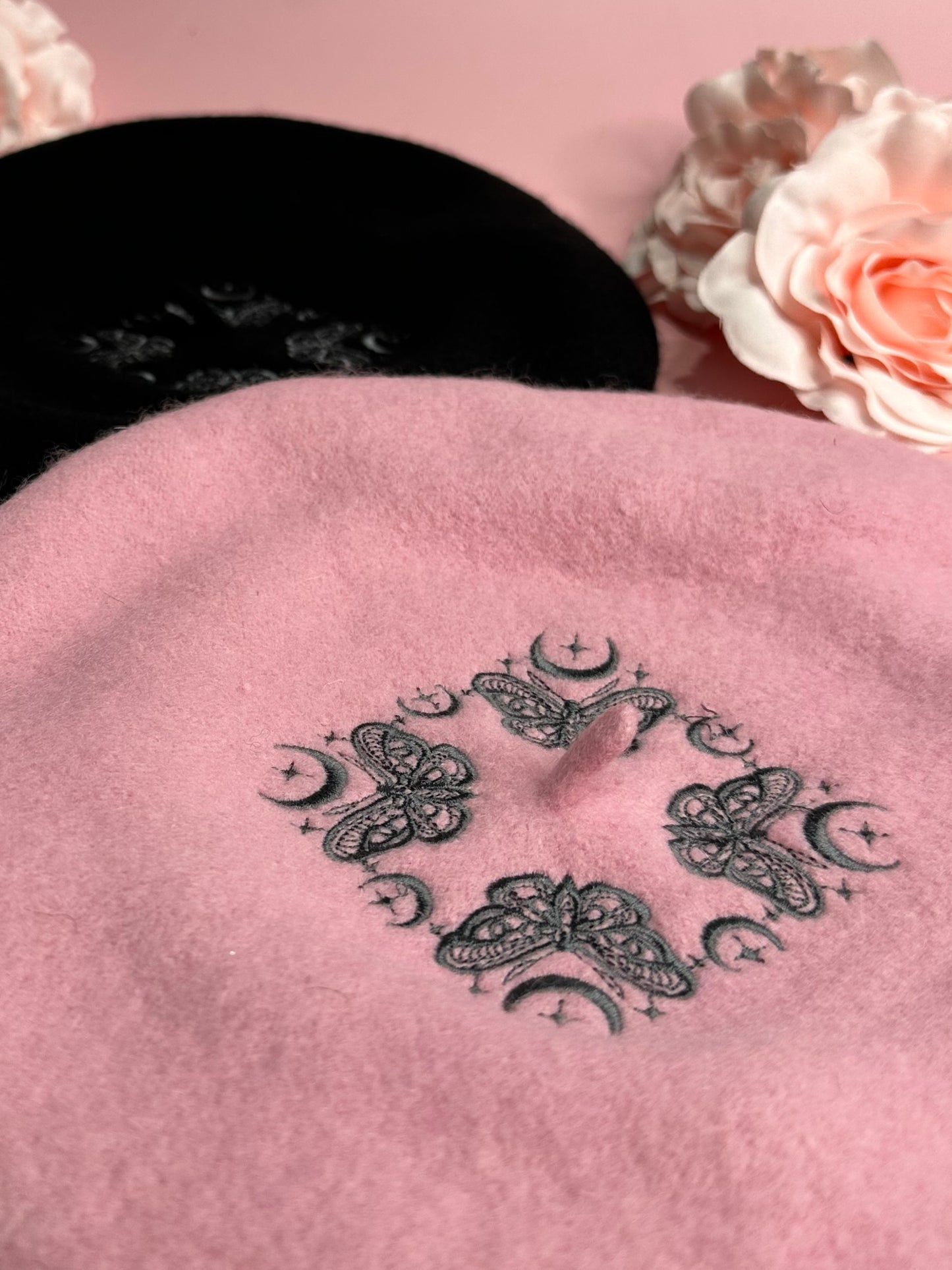 MOTH & MOON -  embroidered beret