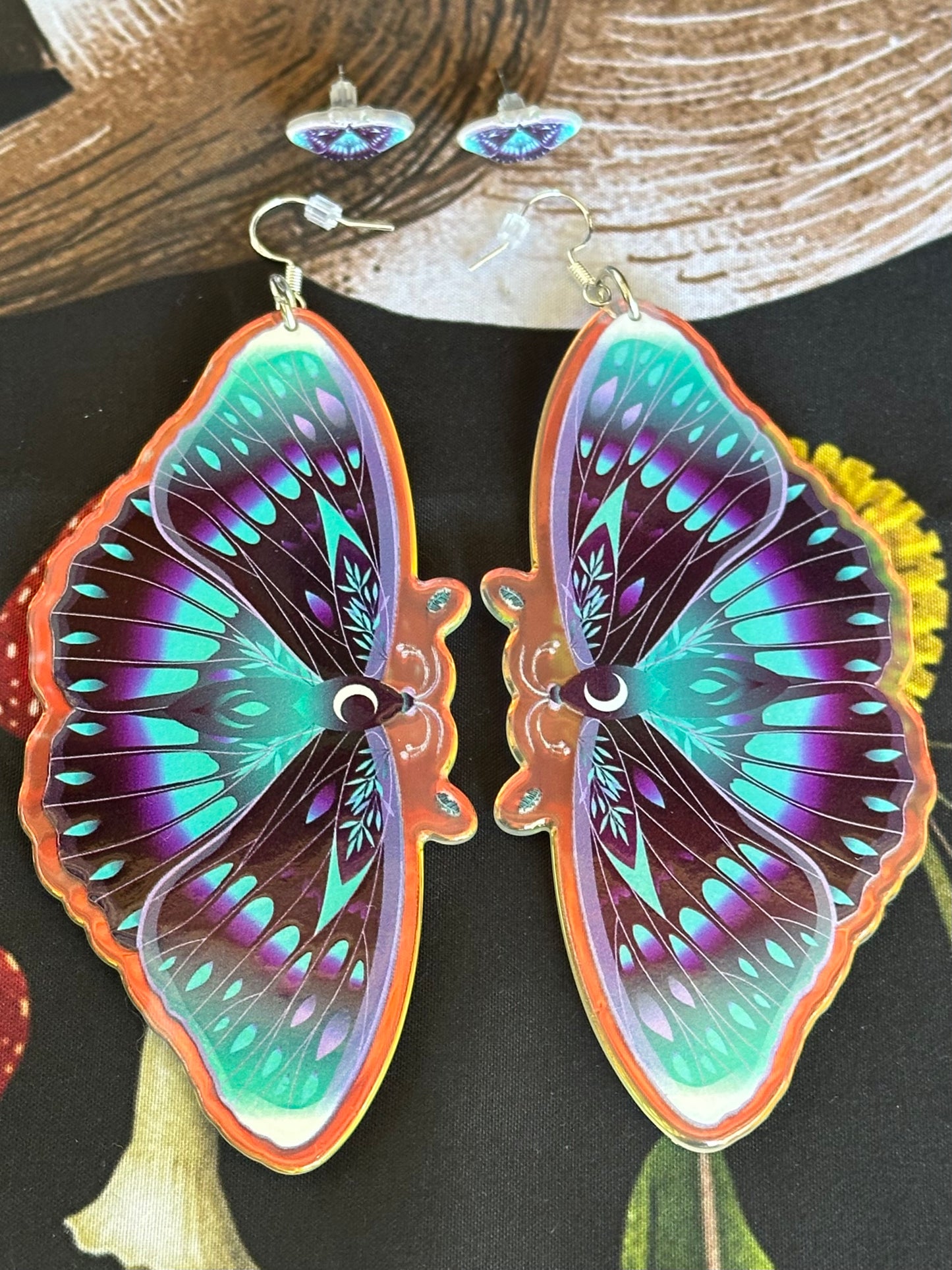 LA BELLA LUNA - Iridescent Jumbo earrings