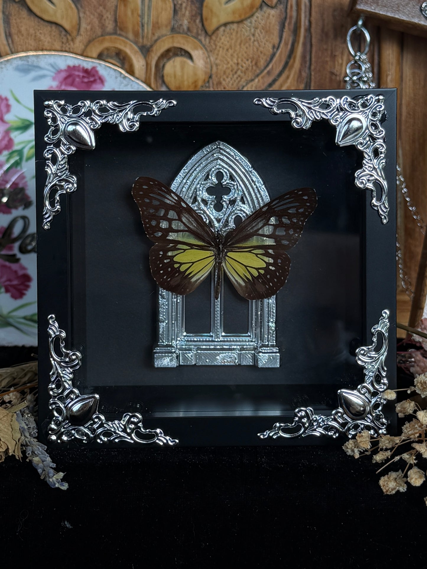 FLUTTERBY ARCH - Yellow Butterfly on Silver Arch Frame