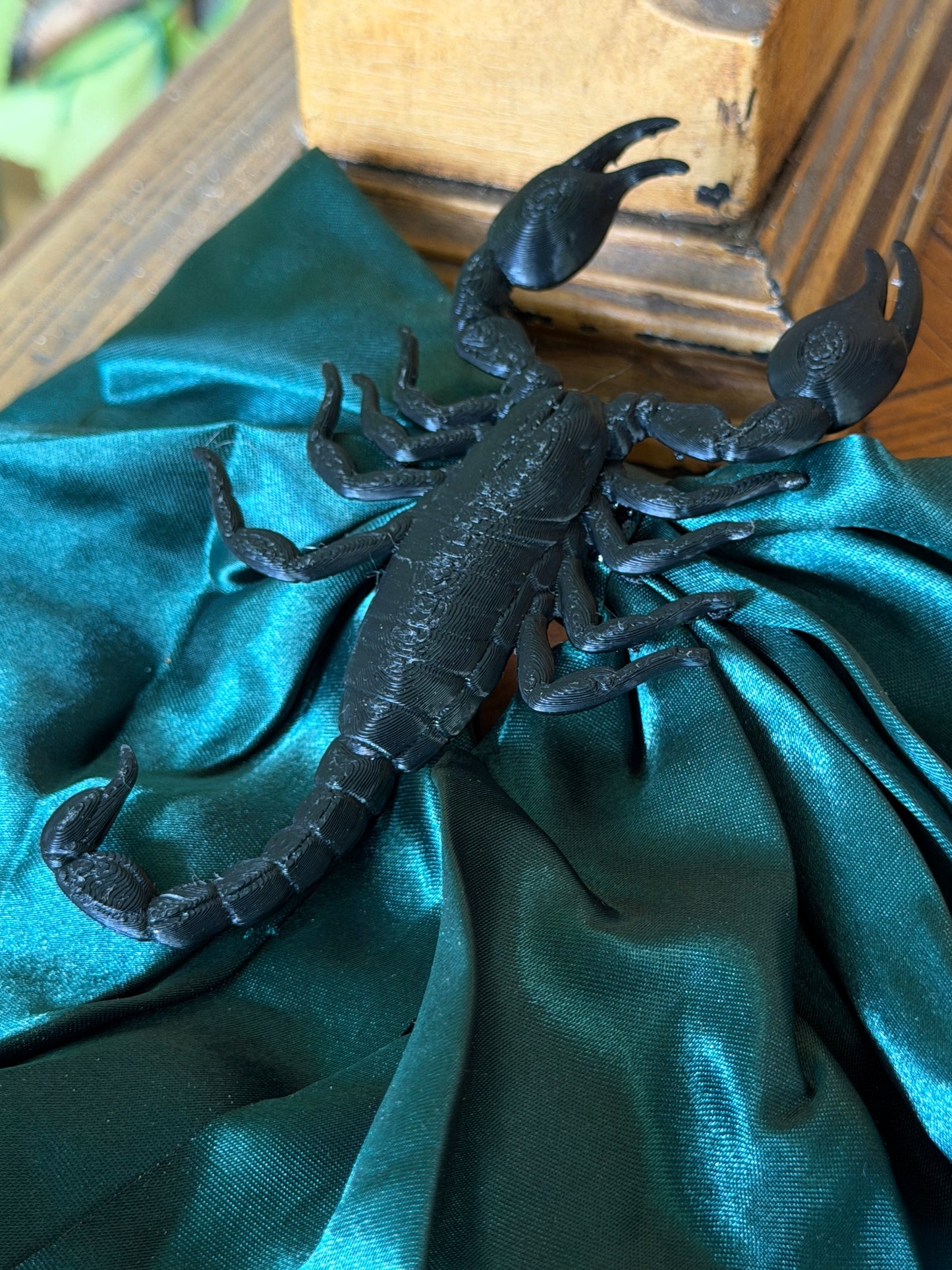 PINCER BOW - Life Size Scorpion Bow