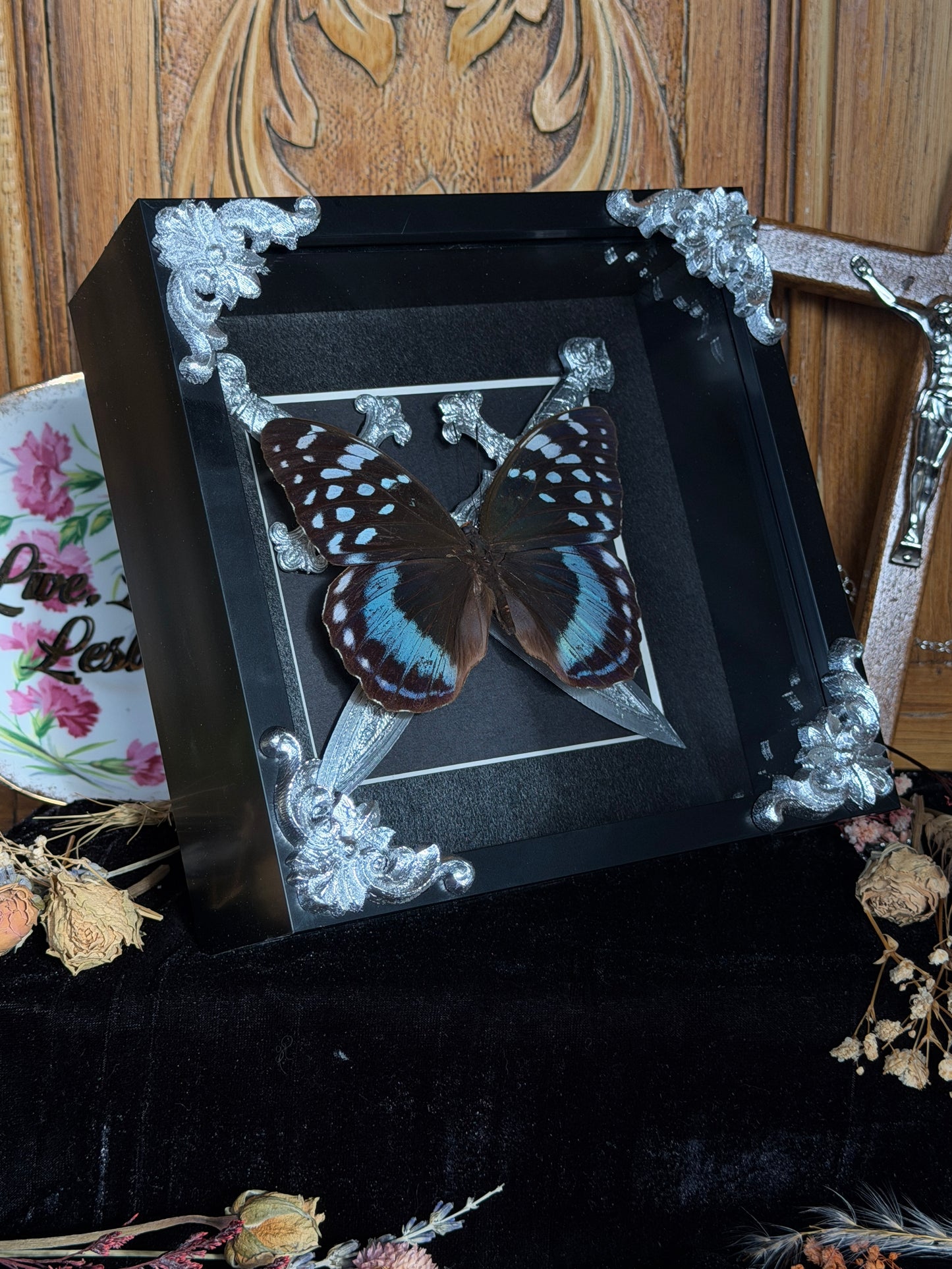 BLUE KNIGHT - Blue Butterfly Frame with Swords