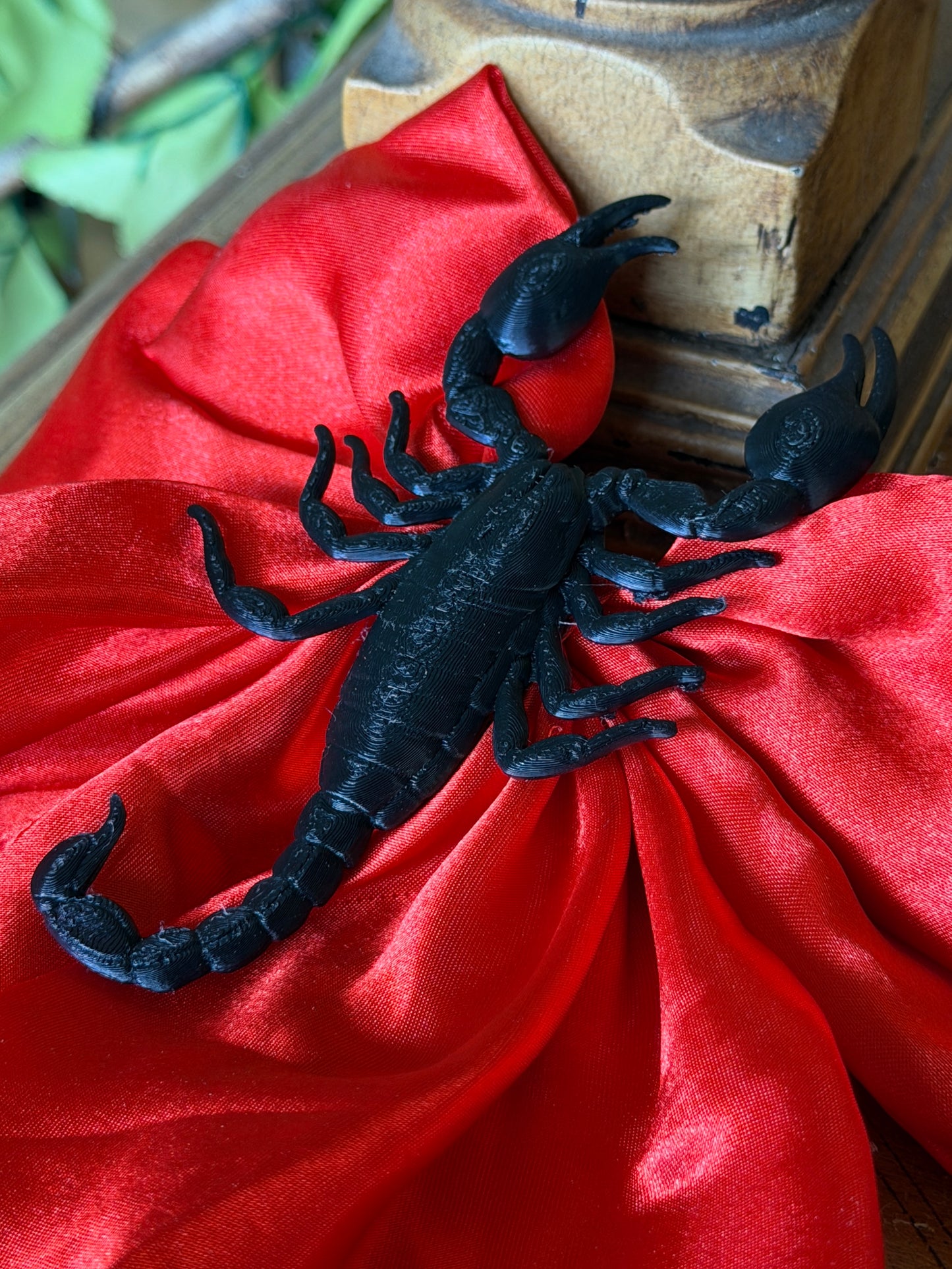 PINCER BOW - Life Size Scorpion Bow