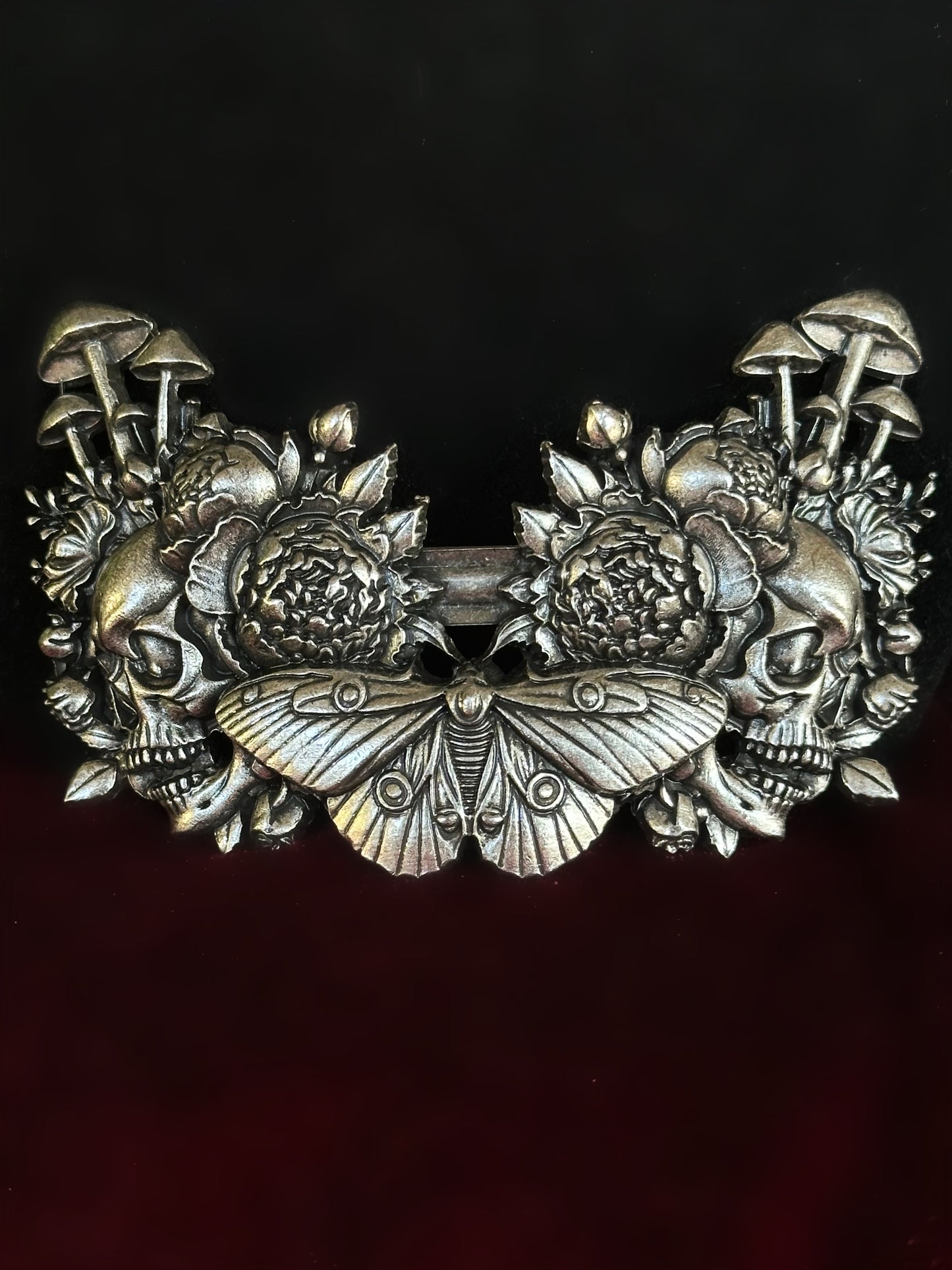 CEMETERY GARDEN HAIR CLASP - Mother of Hades Romantacy